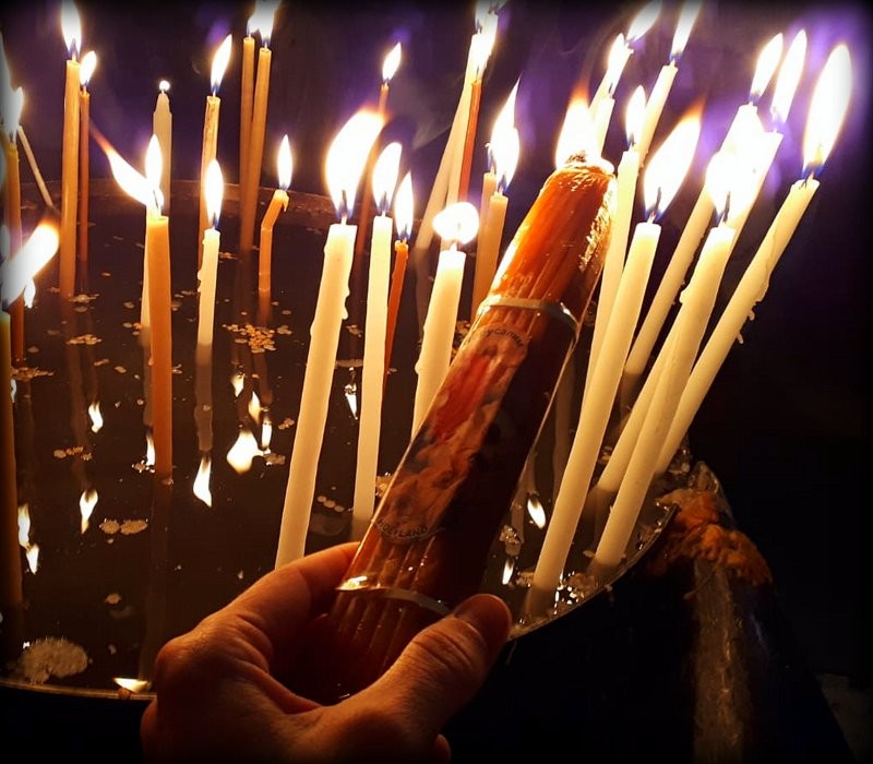 33 Candles lit from the Holy Fire